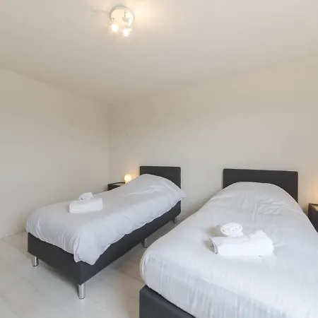 Lägenhet Alaska With Terrace By Interhome *